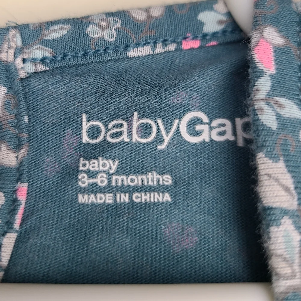 Bundle of blue and green baby dresses 3-6months gap & oshkosh